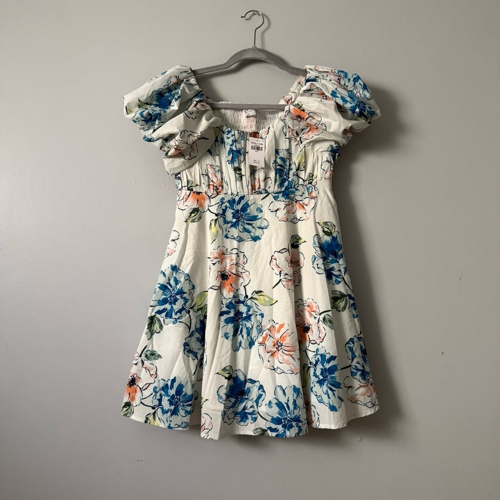 NWT Abercrombie & Fitch Size 13/14 Floral Ruched Puff Sleeve Dress